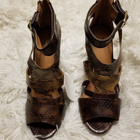 H&M Sandals - Picture 3 of 5